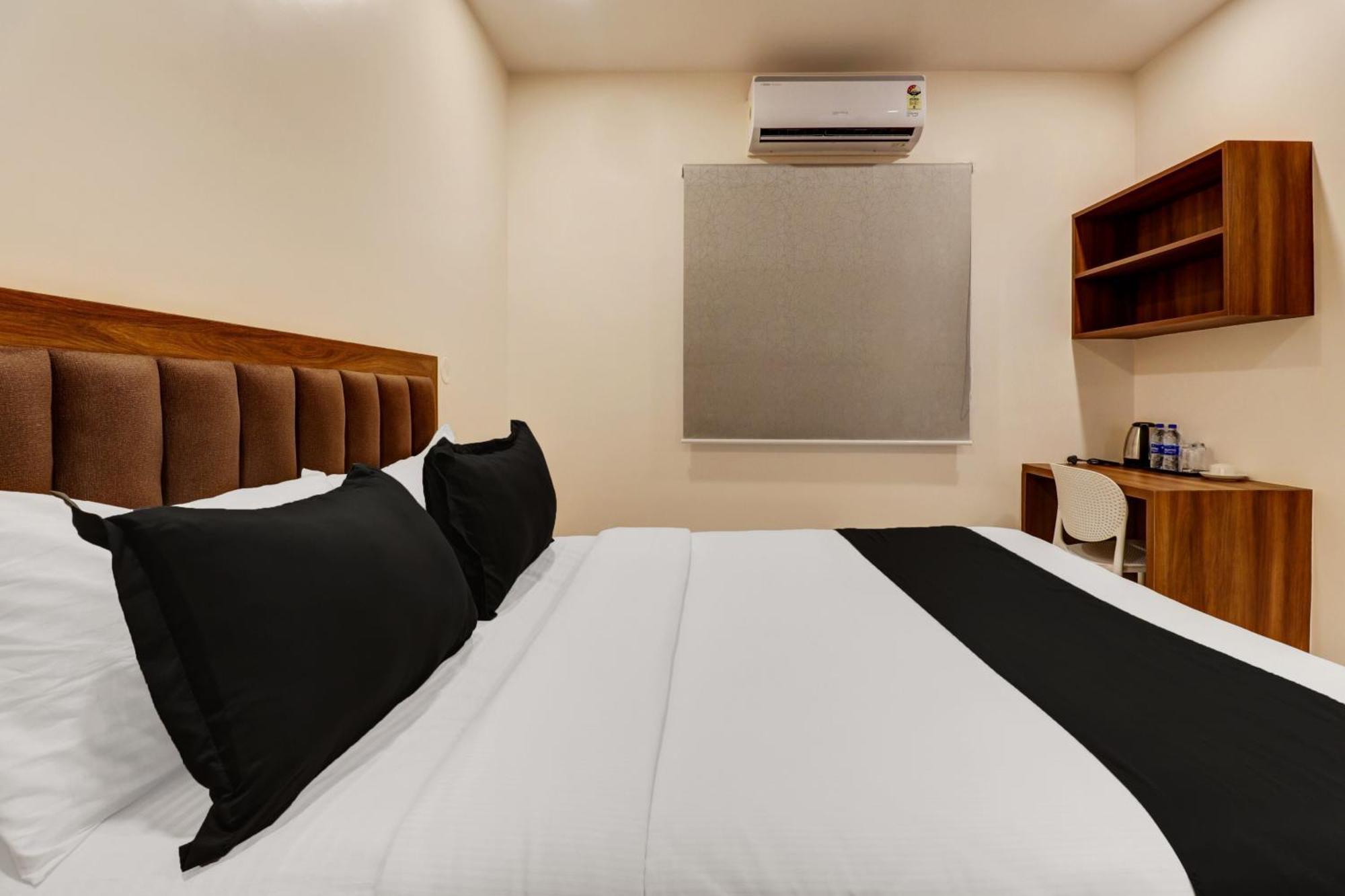 Super Townhouse Arekere Near Mithai Mahal بنغالور المظهر الخارجي الصورة